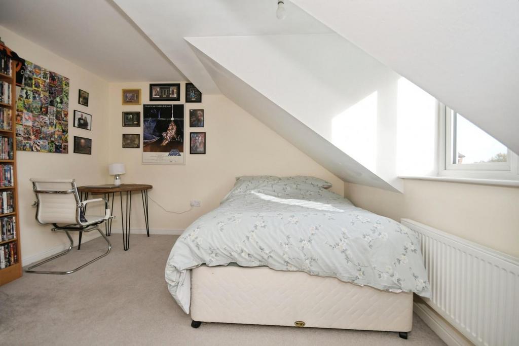 BEDROOM 2 03.jpg