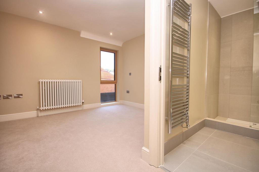 Bedroom 1 and Ensuit