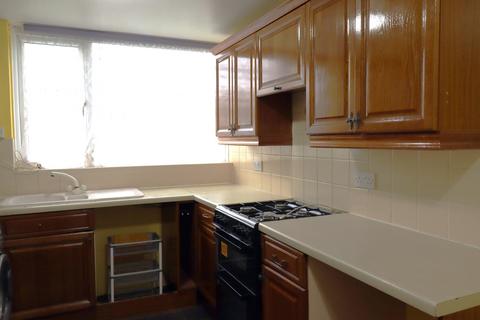 3 bedroom terraced house to rent, Tarbert Close, Bletchley