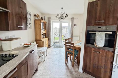 3 bedroom semi-detached house for sale, Whitworth Park Drive, Tyne and Wear DH4