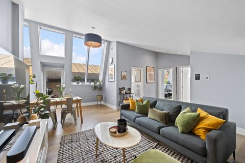 undefined, Longmans Mews, Raynes Park SW20