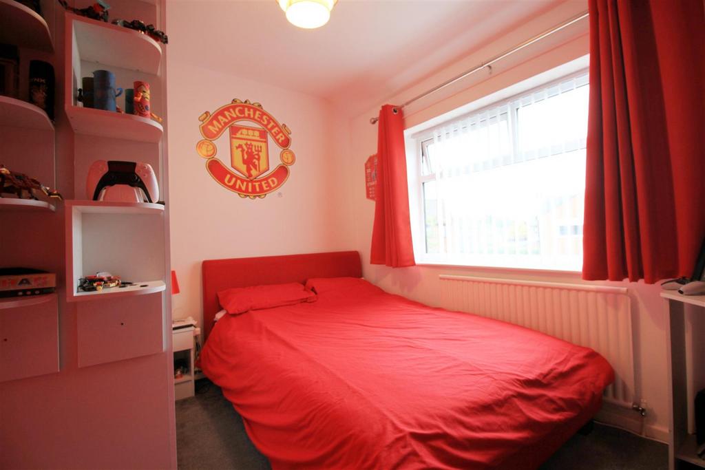 Bedroom..jpg
