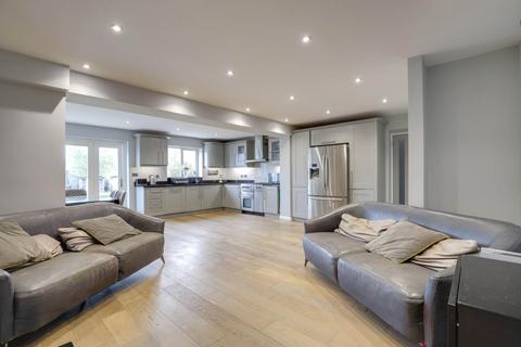 undefined, Woodcote Way, Caversham