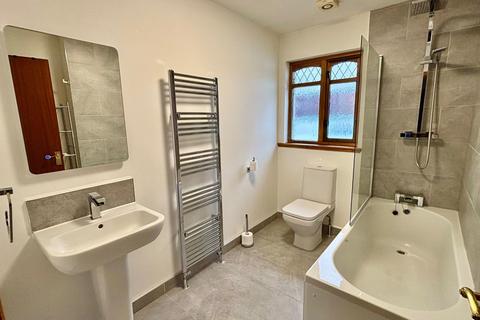 3 bedroom bungalow to rent, Miller Road, Inshes, Inverness, IV2