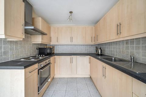 2 bedroom flat to rent, Clipstone Street, Fitzrovia, London, W1W