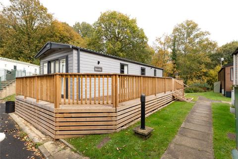 2 bedroom bungalow for sale, 53 Moor Valley Park, Mill Lane, Hawksworth, Leeds, West Yorkshire