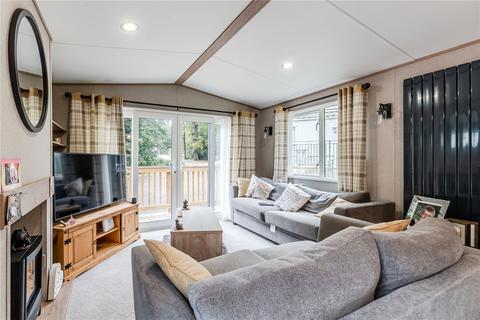 2 bedroom bungalow for sale, 53 Moor Valley Park, Mill Lane, Hawksworth, Leeds, West Yorkshire