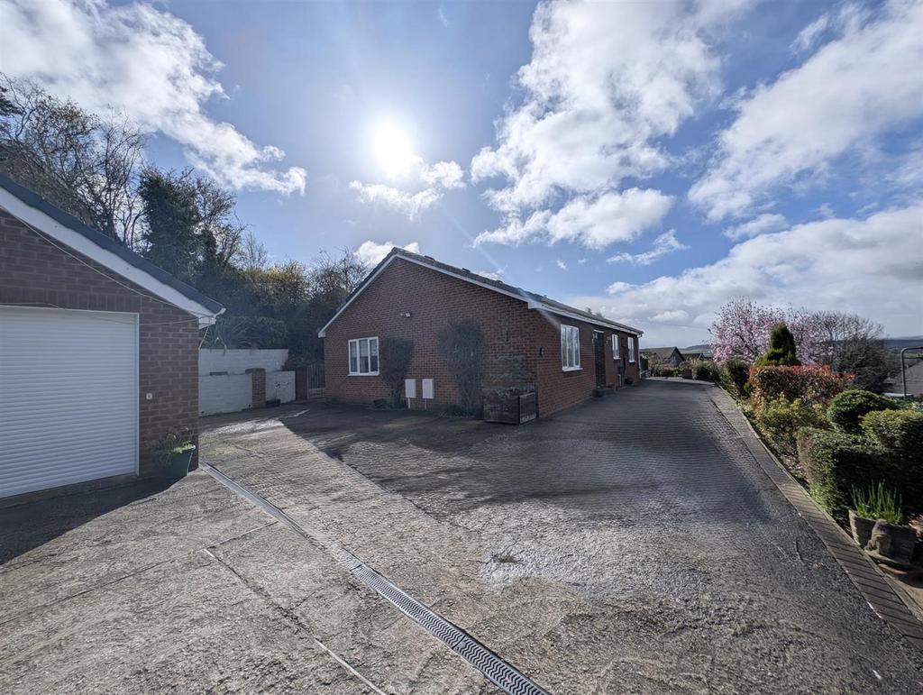 Sackup Lane Darton Barnsley S75 5AR 2 Bed Detached Bungalow For Sale 