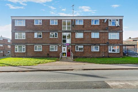 2 bedroom flat for sale, Bank Avenue, Morley, Leeds, LS27