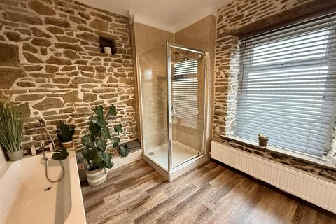 undefined, Heol Bryngwili, Cross Hands, Llanelli