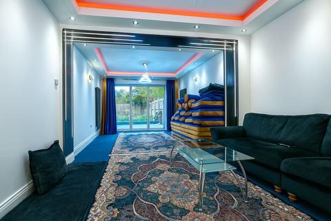 undefined, Gowland Avenue, Fenham, Newcastle upon Tyne, Tyne and Wear, NE4 9NH