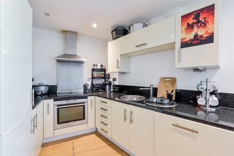 2 bedroom apartment to rent, Basin Approach, London, E16