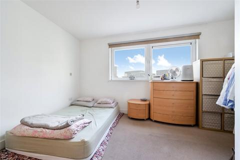 2 bedroom apartment to rent, Basin Approach, London, E16