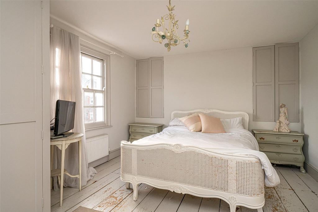 Main Bedroom