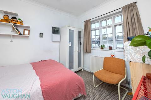 4 bedroom terraced house to rent, Lincoln Street, Brighton BN2