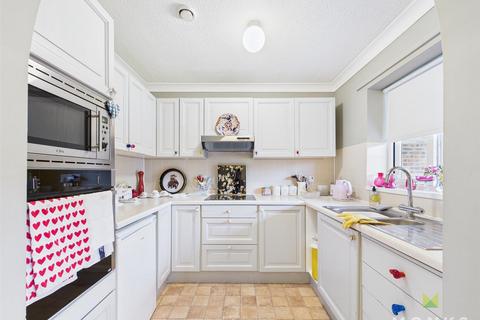 2 bedroom bungalow for sale, Twmpath Lane, Gobowen, Oswestry