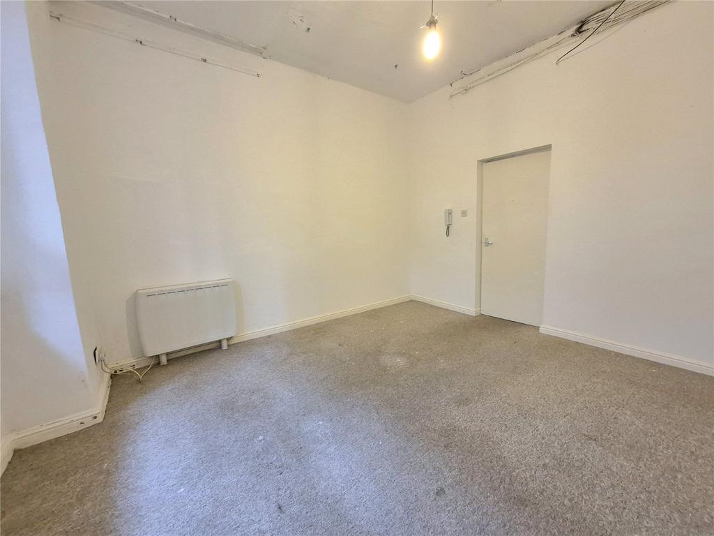 Studio Room