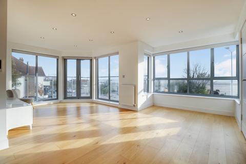 undefined, The Ridgeway, Westcliff-on-sea, SS0