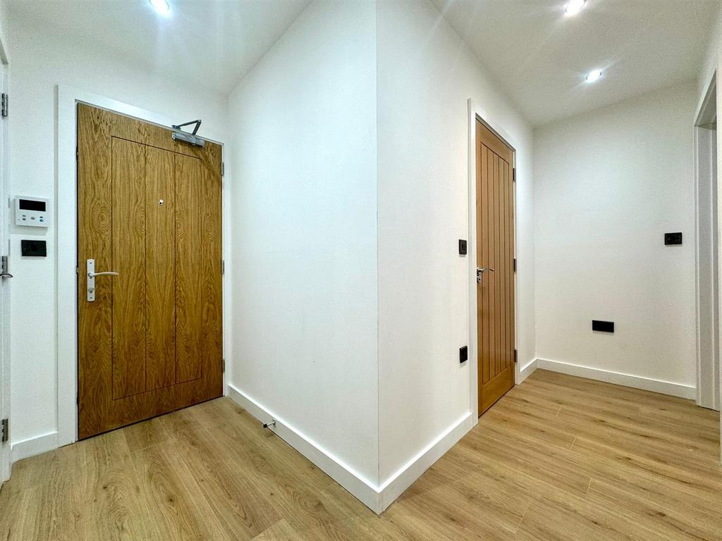 Hallway.jpeg