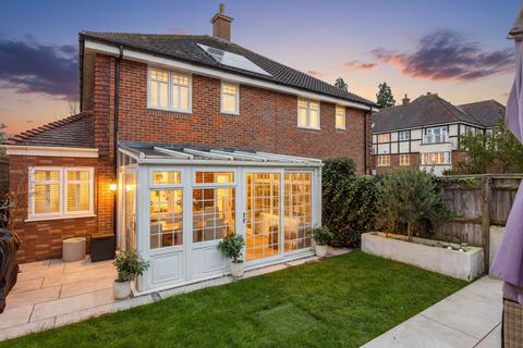 3 bedroom semi-detached house for sale, Timmis Court, Beaconsfield, HP9