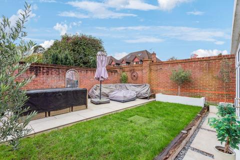 3 bedroom semi-detached house for sale, Timmis Court, Beaconsfield, HP9