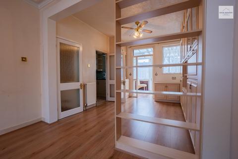 3 bedroom terraced house for sale, Lincoln Road, Enfield EN3