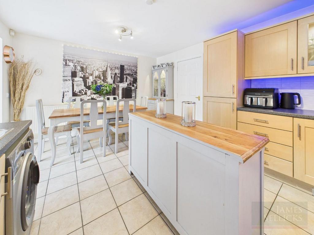 Breakfast Kitchen