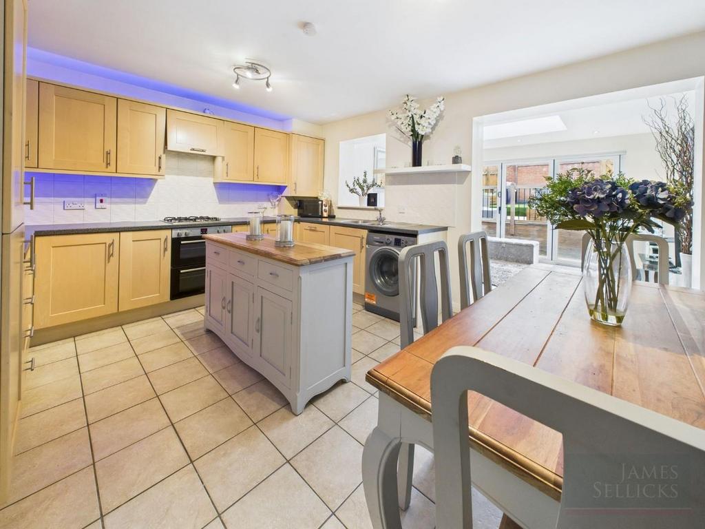 Breakfast Kitchen