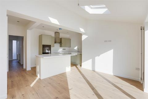 3 bedroom semi-detached house for sale, Cantley Avenue, Gedling NG4
