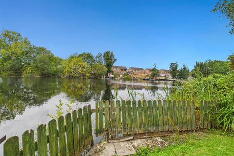 2 bedroom end of terrace house for sale, Canal Side West, Newport