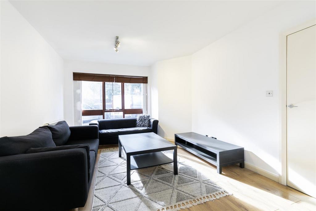 F1, 3 Torriano Mews -3.jpg