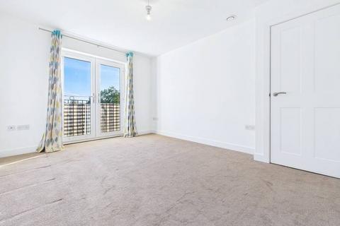4 bedroom townhouse to rent, Parkside Stratford Road, Shirley - B90