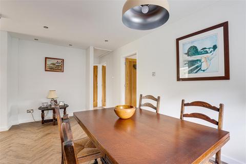 undefined, Pinfold Crescent, Nottingham NG14