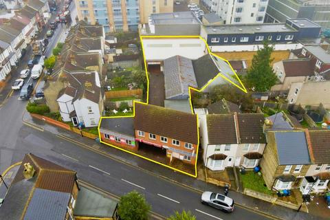 undefined, Handcroft Road (R), Surrey CR0
