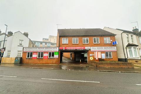 undefined, Handcroft Road (R), Surrey CR0