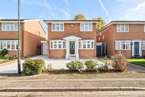 undefined, Springfield Avenue, Hampton, TW12