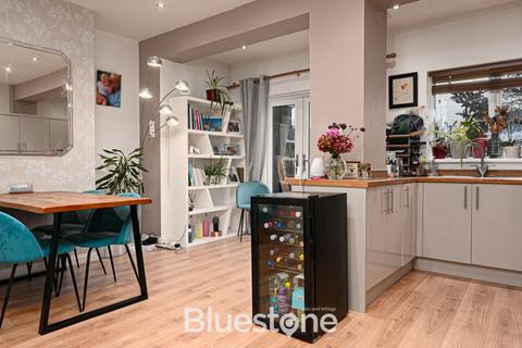 3 bedroom terraced house for sale, Tudor Road, Newport, NP19