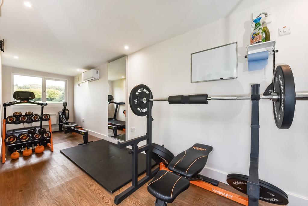 Gym/Studio/Office
