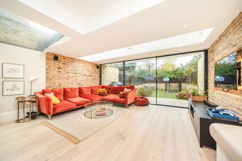 undefined, Bradley Gardens, London W13
