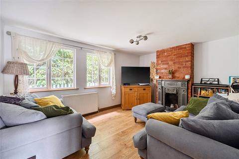 3 bedroom semi-detached house for sale, London Road, Holybourne, Alton, Hampshire, GU34