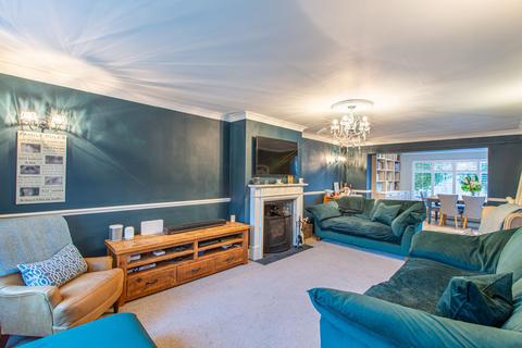 5 bedroom detached house for sale, Roundhay LS8