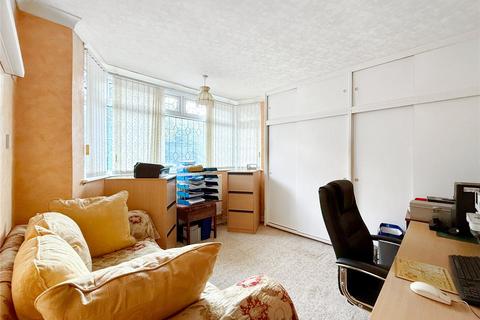 3 bedroom bungalow for sale, Cray Road, Crockenhill, Kent, BR8