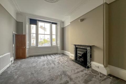 2 bedroom apartment to rent, Canynge Square, Somerset BS8