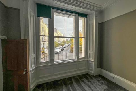 2 bedroom apartment to rent, Canynge Square, Somerset BS8