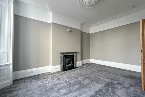 2 bedroom apartment to rent, Canynge Square, Somerset BS8