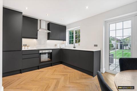 undefined, Chelwood Avenue, Hatfield