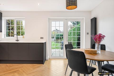undefined, Chelwood Avenue, Hatfield