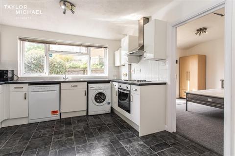 6 bedroom detached house to rent, Rushlake Road, Brighton