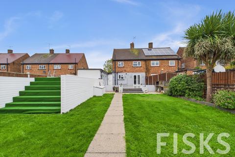 3 bedroom semi-detached house for sale, High Road, Benfleet, SS7