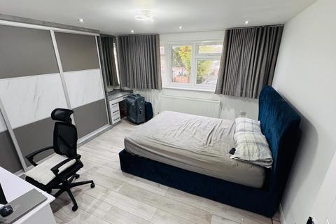 undefined, Eastcote Lane, Harrow HA2